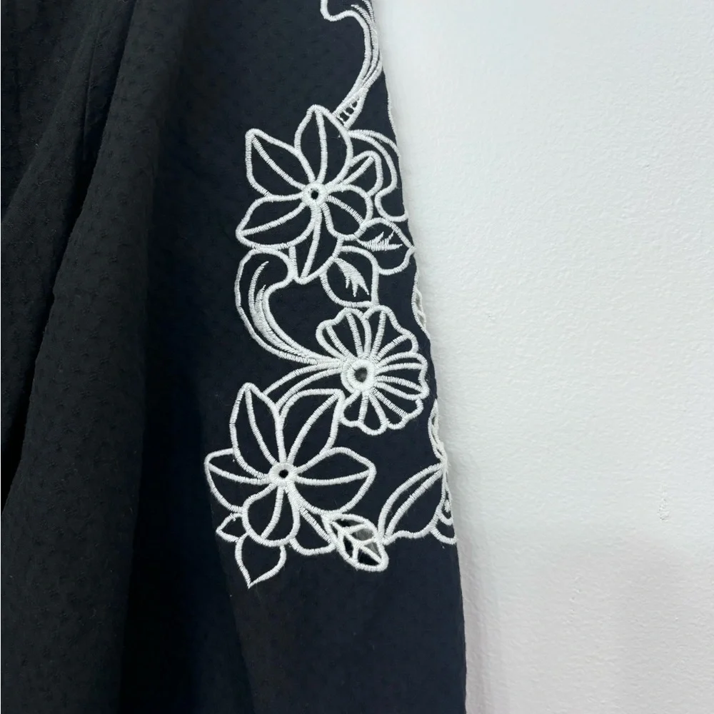 Draper James RSVP Black Embroidered Puff Sleeve Tie Waist Dress Size 1X - Picture 5 of 9